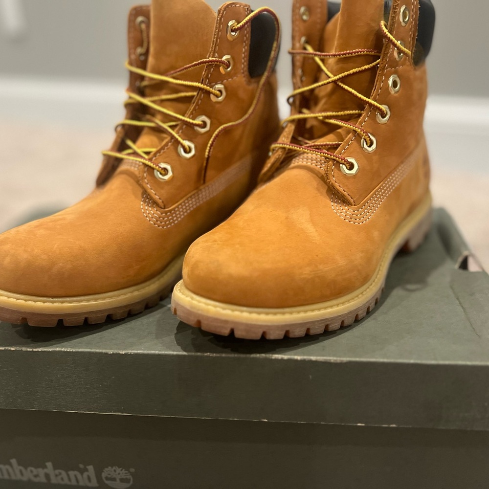 Timberland waterproof women boots bootie size 7 authentic guaranteed - Picture 3 of 7